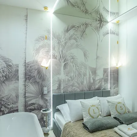 Appartement Jacuzzi Mirror Luxury