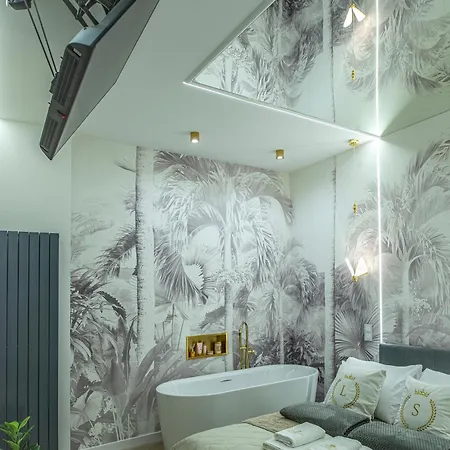 דירה Jacuzzi Mirror Luxury גדנסק