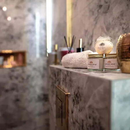 Jacuzzi Mirror Luxury